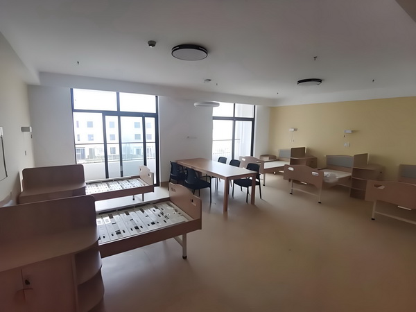落户公司_央视三报点评《阵地》，客观评价却遭差评炮轰，网友：不如看阅兵 央视三报点阅兵昨天0点分